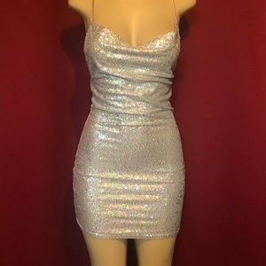 SIZE SMALL MINI DRESS